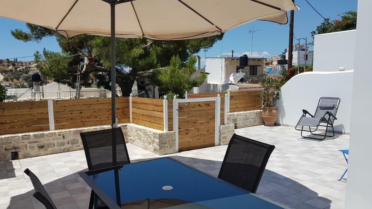 Tanyas Cozy House Villa Kamilári Kültér fotó